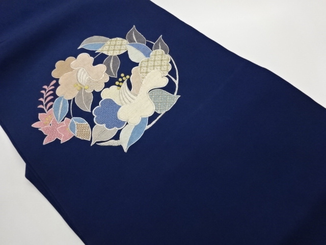 塩瀬抽象花輪・葉模様刺繍名古屋帯